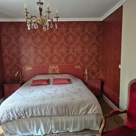 Chateau La Hussardiere Dampierre-sur-Salon Exterior photo